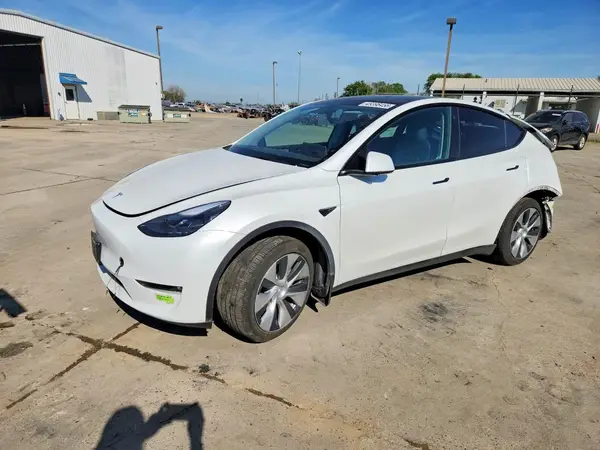 7SAYGDEE4PF687590 2023 TESLA MODEL Y - Image 1