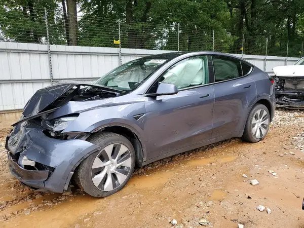 7SAYGDEE4PF687850 2023 TESLA MODEL Y - Image 1
