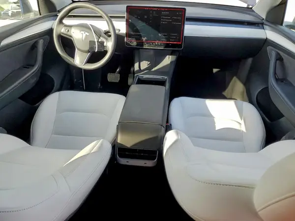 7SAYGDEE4PF689856 2023 TESLA MODEL Y - Image 8