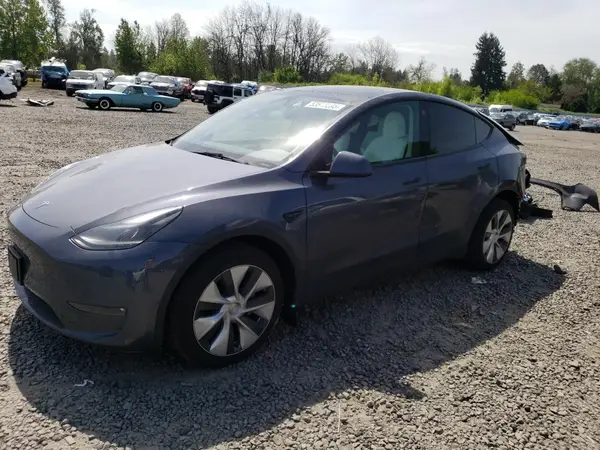 7SAYGDEE4PF690800 2023 TESLA MODEL Y - Image 1