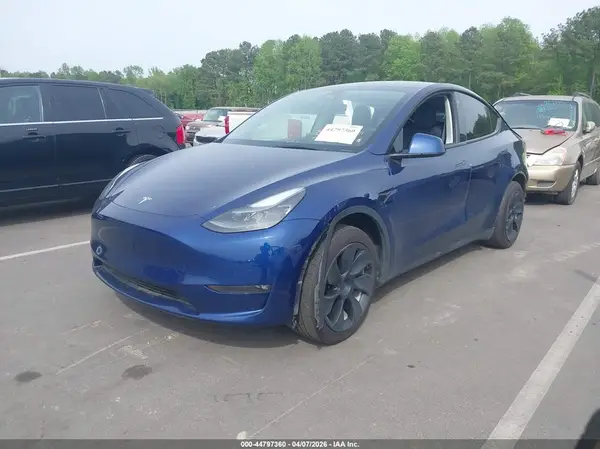 7SAYGDEE4PF693003 2023 TESLA MODEL Y - Image 2