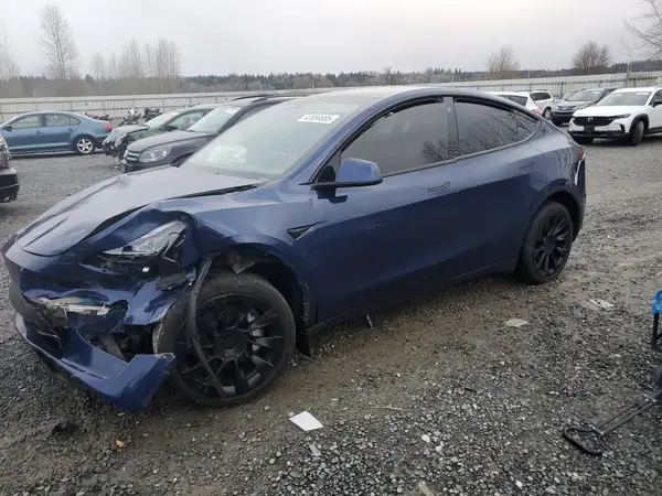 7SAYGDEE4PF698850 2023 TESLA MODEL Y - Image 1