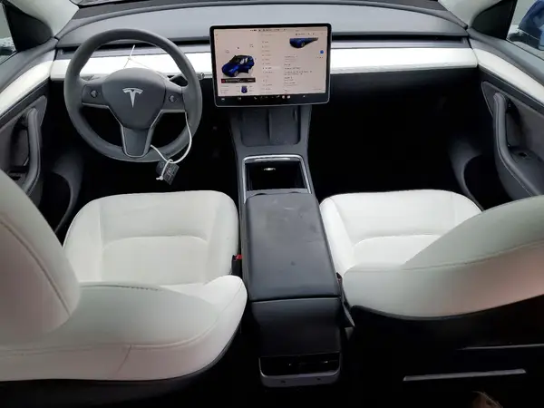 7SAYGDEE4PF701570 2023 TESLA MODEL Y - Image 8