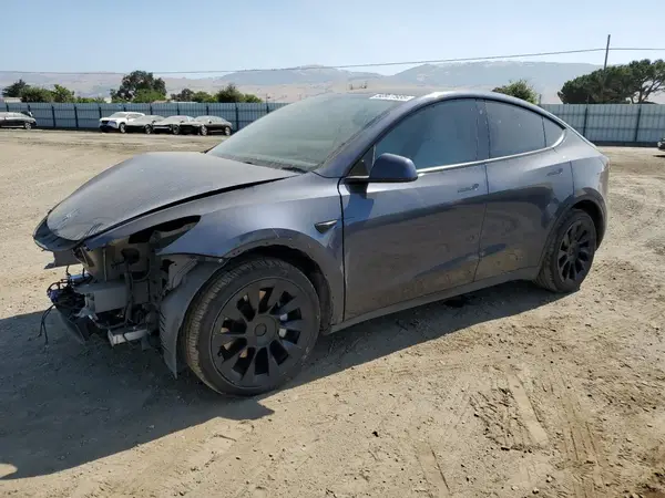 7SAYGDEE4PF708437 2023 TESLA MODEL Y - Image 1