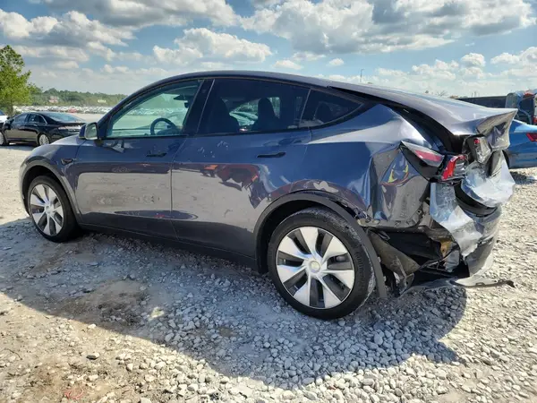 7SAYGDEE4PF709782 2023 TESLA MODEL Y - Image 2