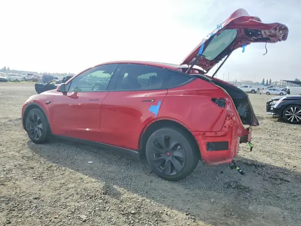 7SAYGDEE4PF713704 2023 TESLA MODEL Y - Image 2
