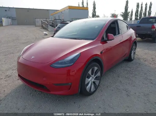 7SAYGDEE4PF771473 2023 TESLA MODEL Y - Image 2