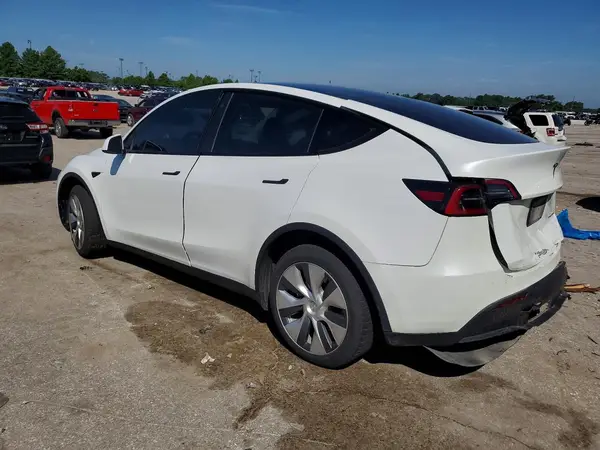 7SAYGDEE4PF786989 2023 TESLA MODEL Y - Image 2