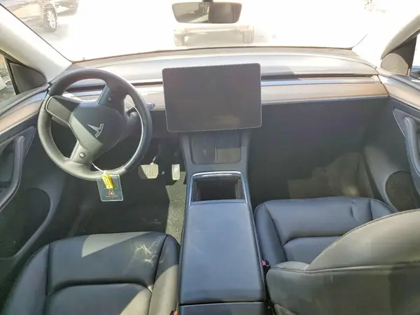 7SAYGDEE4PF786989 2023 TESLA MODEL Y - Image 8