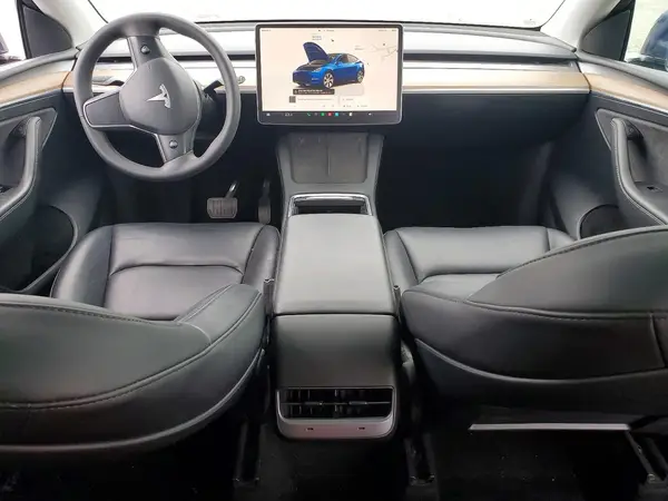7SAYGDEE4PF788211 2023 TESLA MODEL Y - Image 8