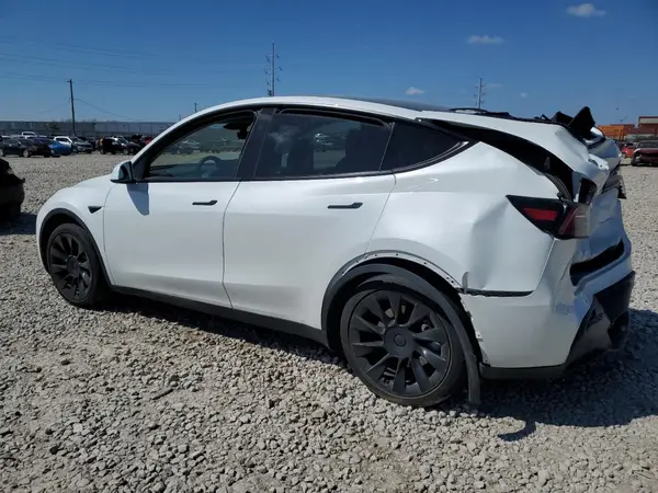 7SAYGDEE4PF791836 2023 TESLA MODEL Y - Image 2