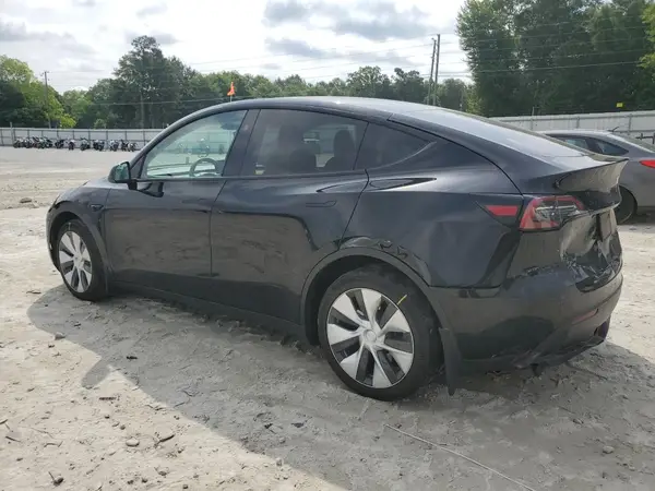 7SAYGDEE4PF792579 2023 TESLA MODEL Y - Image 2