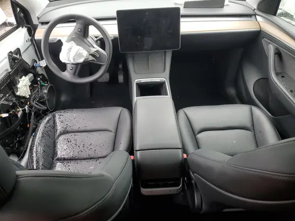 7SAYGDEE4PF797653 2023 TESLA MODEL Y - Image 8