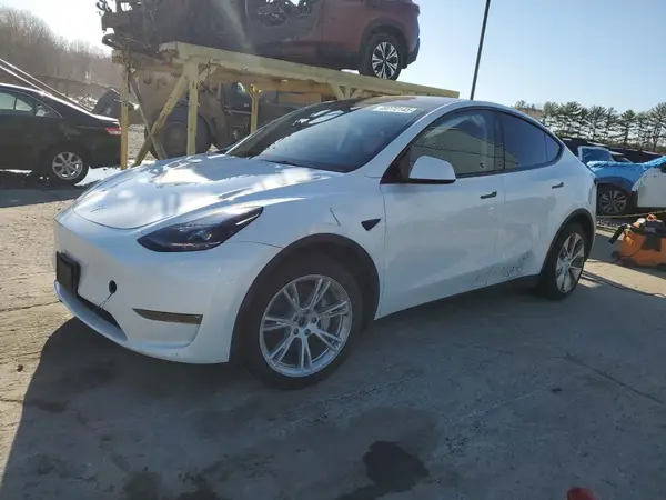 7SAYGDEE4PF804469 2023 TESLA MODEL Y - Image 1