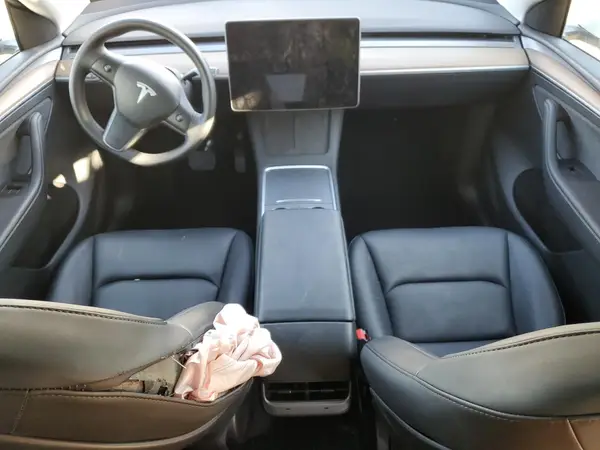 7SAYGDEE4PF804469 2023 TESLA MODEL Y - Image 8