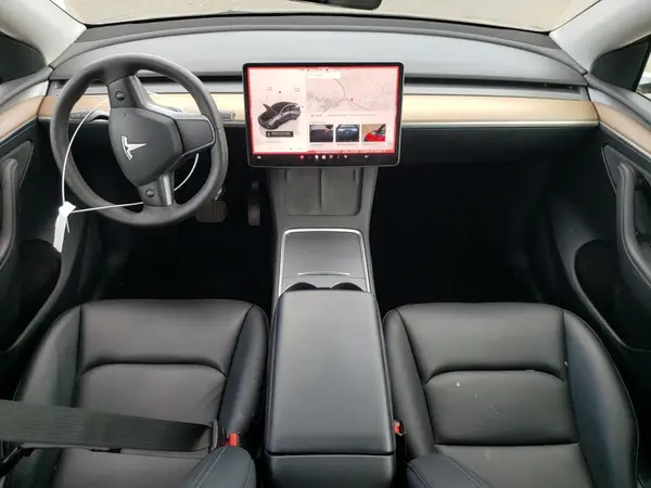 7SAYGDEE4PF814077 2023 TESLA MODEL Y - Image 8