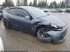 7SAYGDEE4PF815472 2023 TESLA MODEL Y