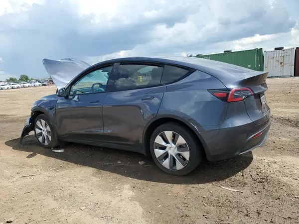 7SAYGDEE4PF822924 2023 TESLA MODEL Y - Image 2