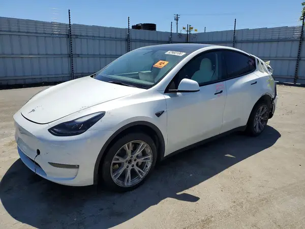 7SAYGDEE4PF823622 2023 TESLA MODEL Y - Image 1