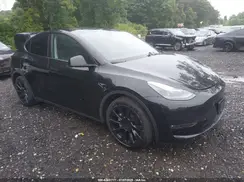 7SAYGDEE4PF857740 2023 TESLA MODEL Y