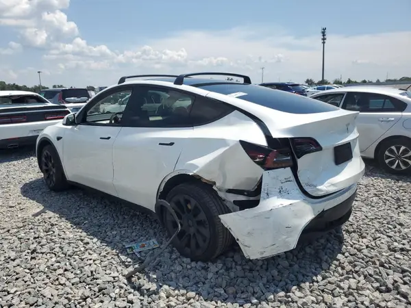 7SAYGDEE4PF863019 2023 TESLA MODEL Y - Image 2