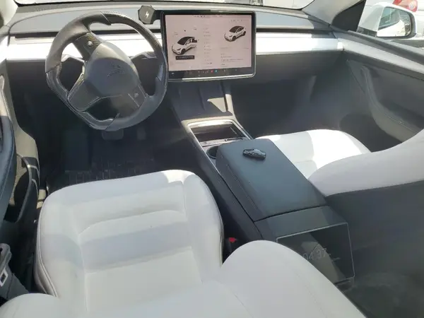 7SAYGDEE4PF863019 2023 TESLA MODEL Y - Image 8