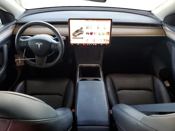 7SAYGDEE4PF865210 2023 TESLA MODEL Y - Image 8