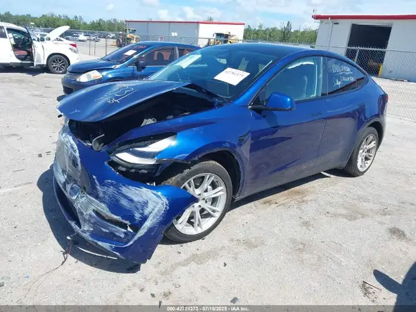 7SAYGDEE4PF867331 2023 TESLA MODEL Y - Image 2
