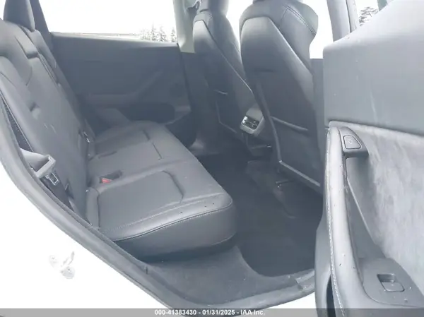 7SAYGDEE4PF882203 2023 TESLA MODEL Y - Image 8