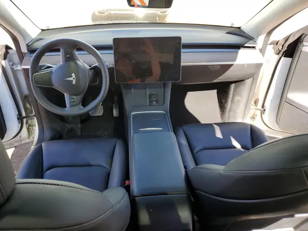 7SAYGDEE4PF885232 2023 TESLA MODEL Y - Image 8