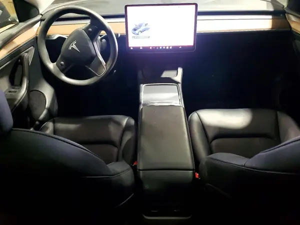 7SAYGDEE4PF885442 2023 TESLA MODEL Y - Image 8