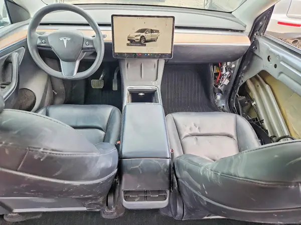 7SAYGDEE4PF885988 2023 TESLA MODEL Y - Image 8