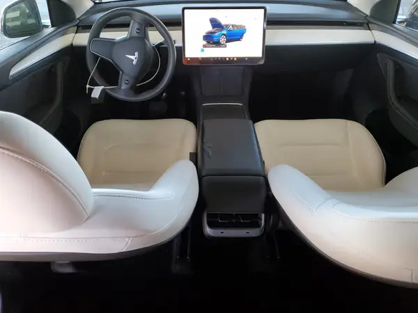 7SAYGDEE4PF887580 2023 TESLA MODEL Y - Image 8