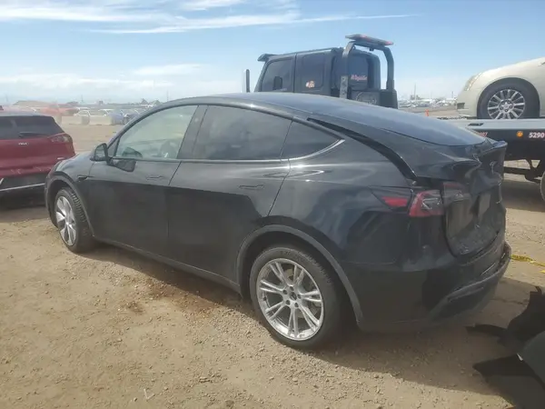 7SAYGDEE4PF895002 2023 TESLA MODEL Y - Image 2