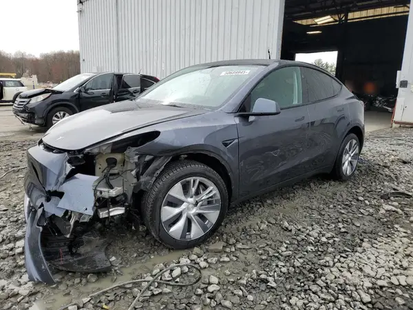 7SAYGDEE4PF895288 2023 TESLA MODEL Y - Image 1