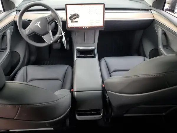 7SAYGDEE4PF896196 2023 TESLA MODEL Y - Image 8