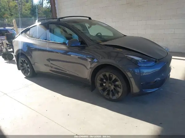 7SAYGDEE4PF905382 2023 TESLA MODEL Y - Image 1