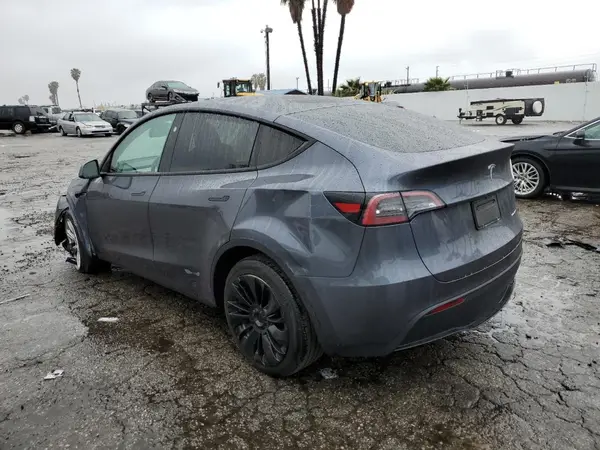 7SAYGDEE4PF907391 2023 TESLA MODEL Y - Image 2
