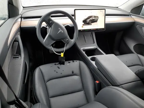 7SAYGDEE4PF907391 2023 TESLA MODEL Y - Image 8