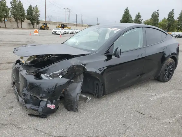 7SAYGDEE4PF938821 2023 TESLA MODEL Y - Image 1