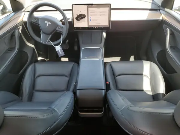 7SAYGDEE4PF960513 2023 TESLA MODEL Y - Image 8