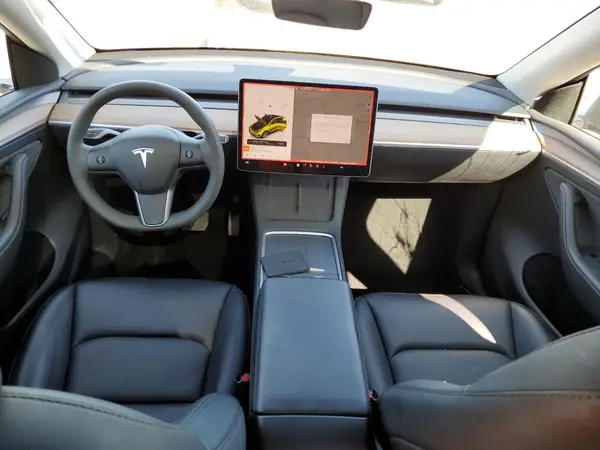 7SAYGDEE4PF963699 2023 TESLA MODEL Y - Image 8
