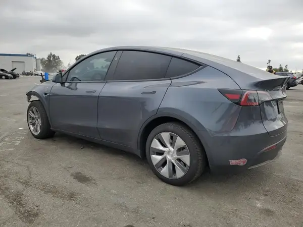 7SAYGDEE4RA216054 2024 TESLA MODEL Y - Image 2