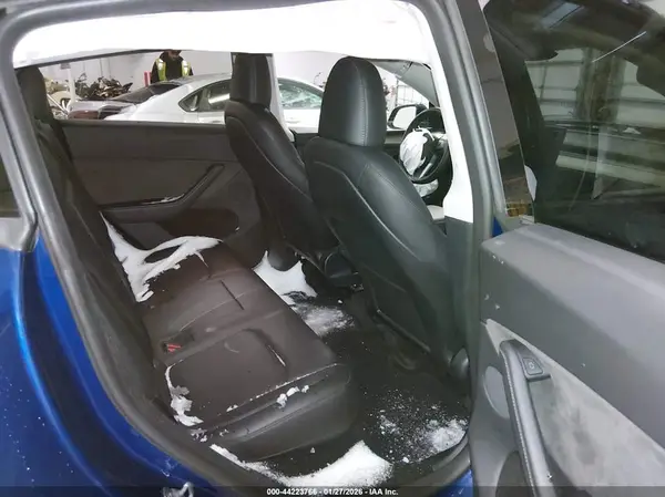 7SAYGDEE4RA216121 2024 TESLA MODEL Y - Image 8