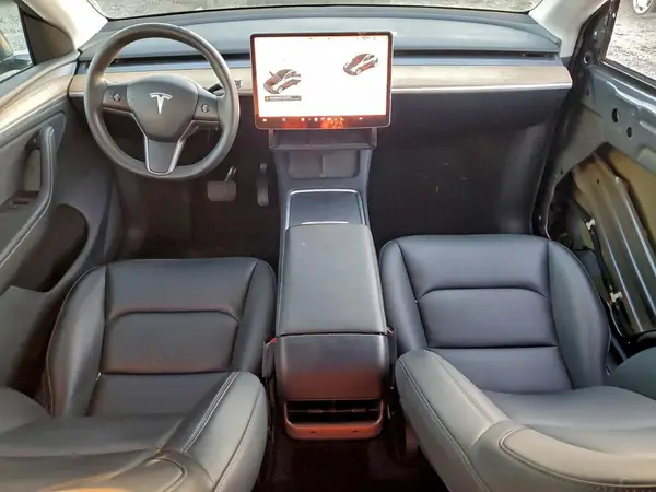 7SAYGDEE4RA218242 2024 TESLA MODEL Y - Image 8