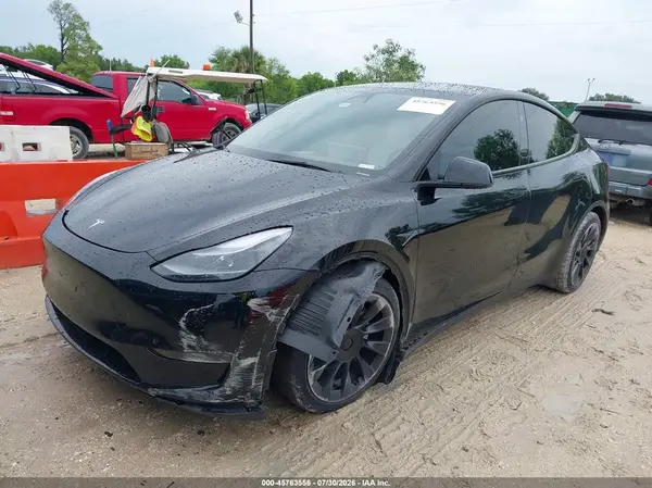 7SAYGDEE4RA219035 2024 TESLA MODEL Y - Image 2