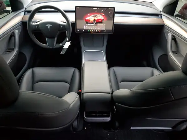 7SAYGDEE4RA223490 2024 TESLA MODEL Y - Image 8