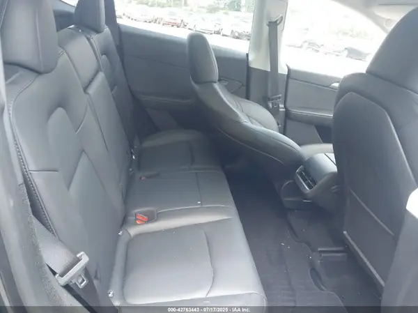 7SAYGDEE4RA225613 2024 TESLA MODEL Y - Image 8