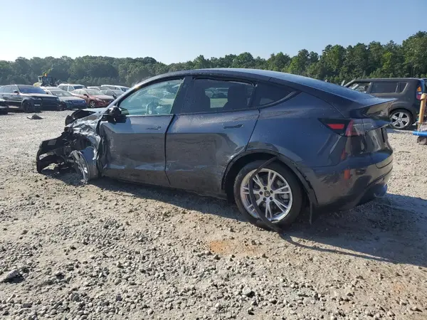 7SAYGDEE4RA227183 2024 TESLA MODEL Y - Image 2