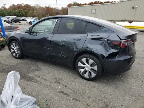 7SAYGDEE4RA228298 2024 TESLA MODEL Y - Image 2